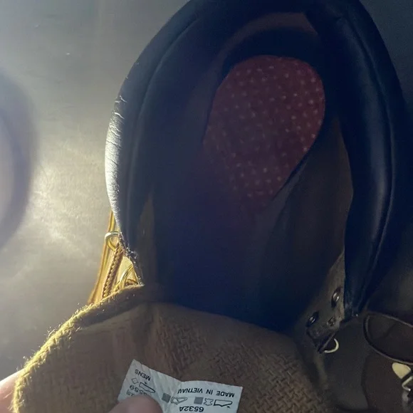 Used - Picture 3 of 4